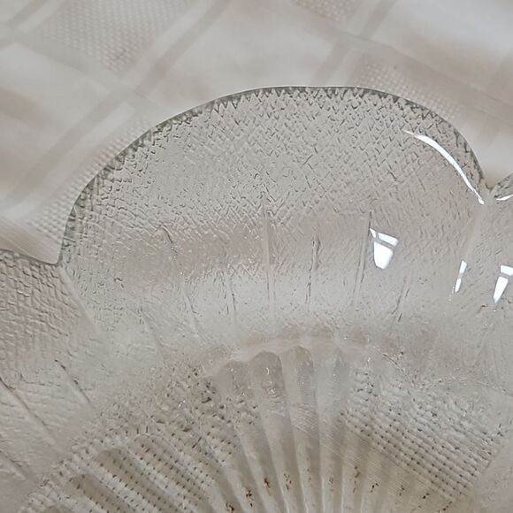 Clear Glass Fruit Bowl 10"-10" - Picture 15 of 16